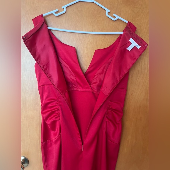 London Times 8 red satin sleeveless sheath midi bodycon dress w/ faux wrap front - Picture 6 of 7